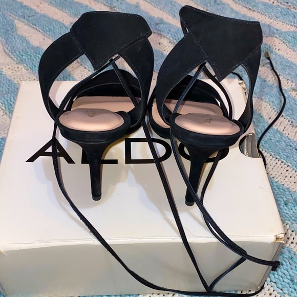 Open toe heels - Picture 2 of 8